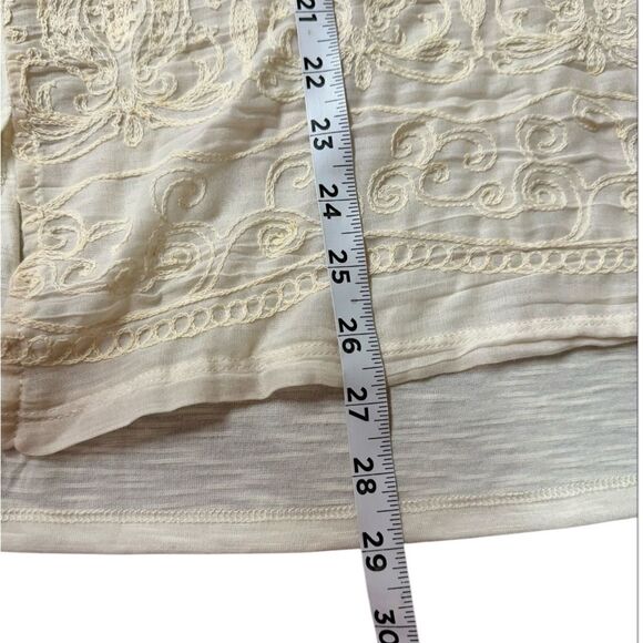 Retro-ology Womens Lightweight Embroidered  Top. Ivory Color. Size Large - Picture 5 of 8
